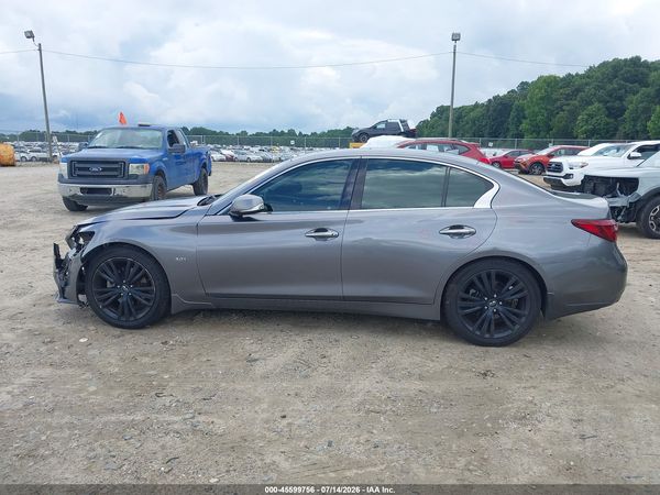 2015 INFINITI Q70