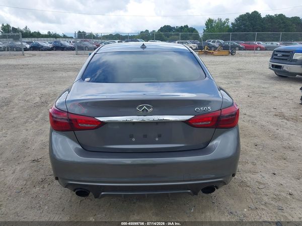 2015 INFINITI Q70