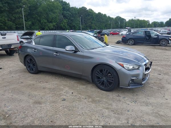 2015 INFINITI Q70