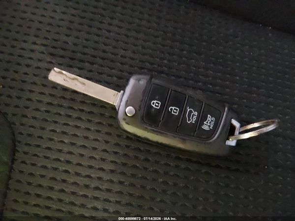 2019 HYUNDAI SANTA FE SE