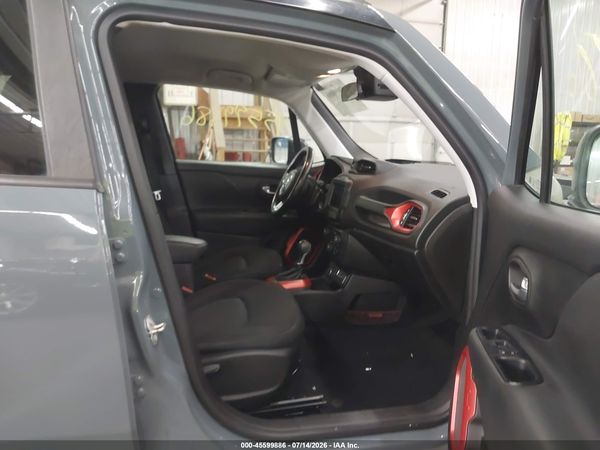 2018 JEEP RENEGADE TRAILHAWK 4X4