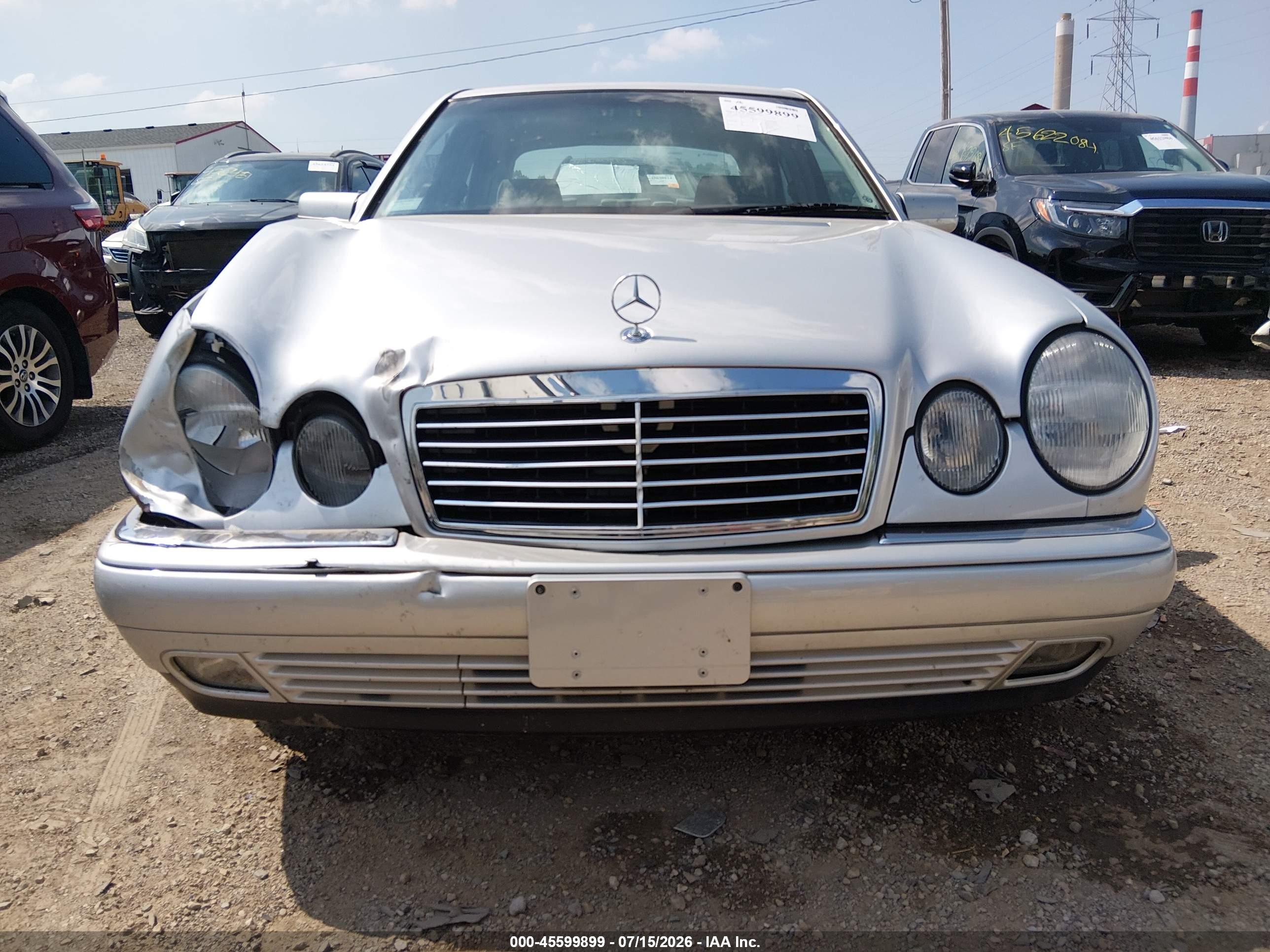1999 MERCEDES-BENZ E 320 E320W 4-Matic