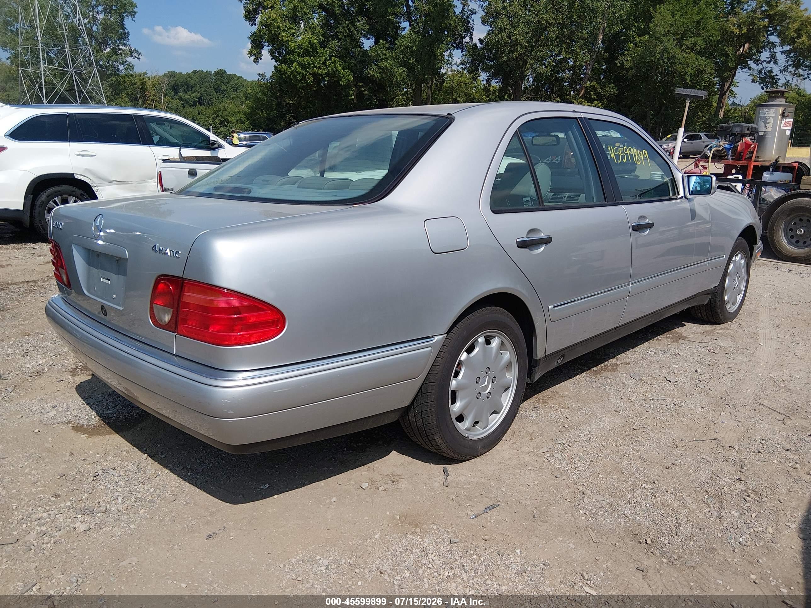 1999 MERCEDES-BENZ E 320 E320W 4-Matic