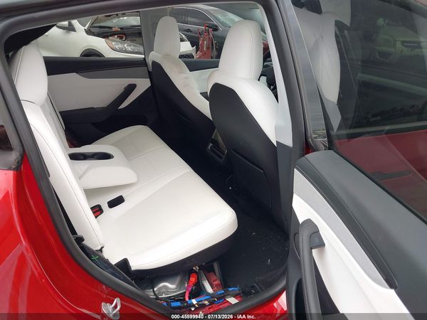 2026 TESLA MODEL Y