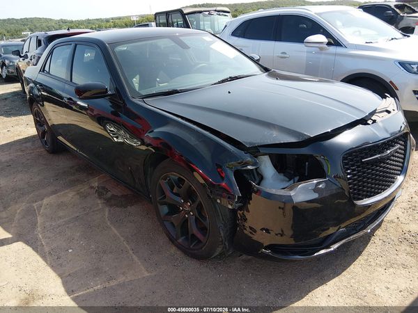 2022 CHRYSLER 300 TOURING — I1