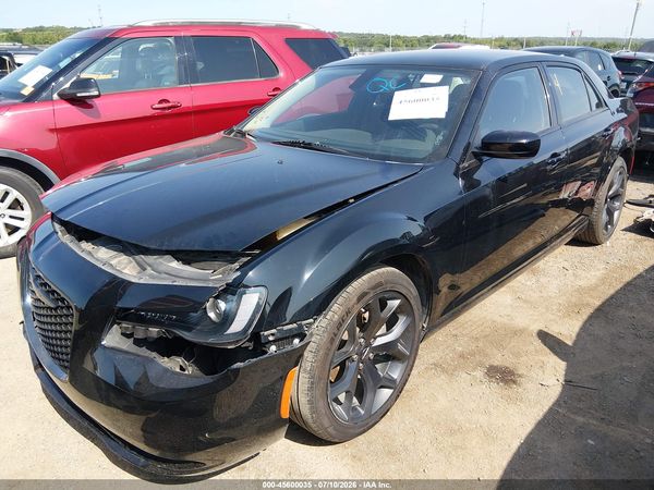 2022 CHRYSLER 300 TOURING — I2