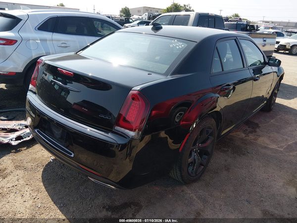 2022 CHRYSLER 300 TOURING — I4