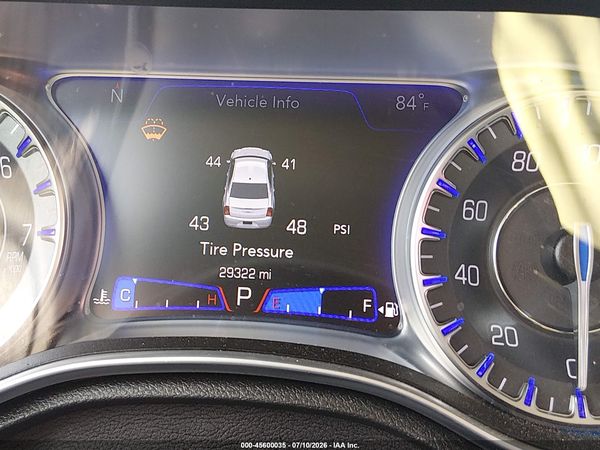 2022 CHRYSLER 300 TOURING — I118