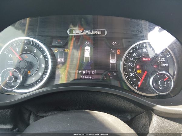 2019 RAM 1500 LARAMIE  4X2 5'7 BOX