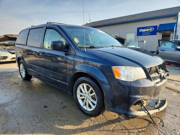 2014 DODGE CARAVAN SXT — Passenger 3/4