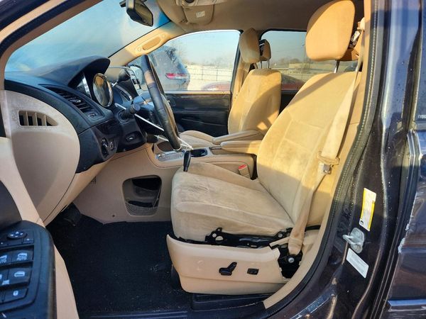 2014 DODGE CARAVAN SXT — DENT
