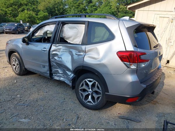 2021 SUBARU FORESTER PREMIUM — I3