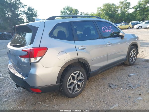 2021 SUBARU FORESTER PREMIUM — I4