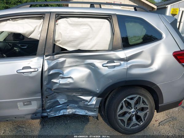 2021 SUBARU FORESTER PREMIUM — I6