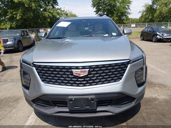 2024 CADILLAC XT4 FWD LUXURY