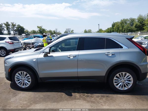 2024 CADILLAC XT4 FWD LUXURY