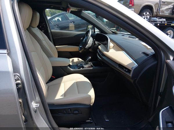 2024 CADILLAC XT4 FWD LUXURY