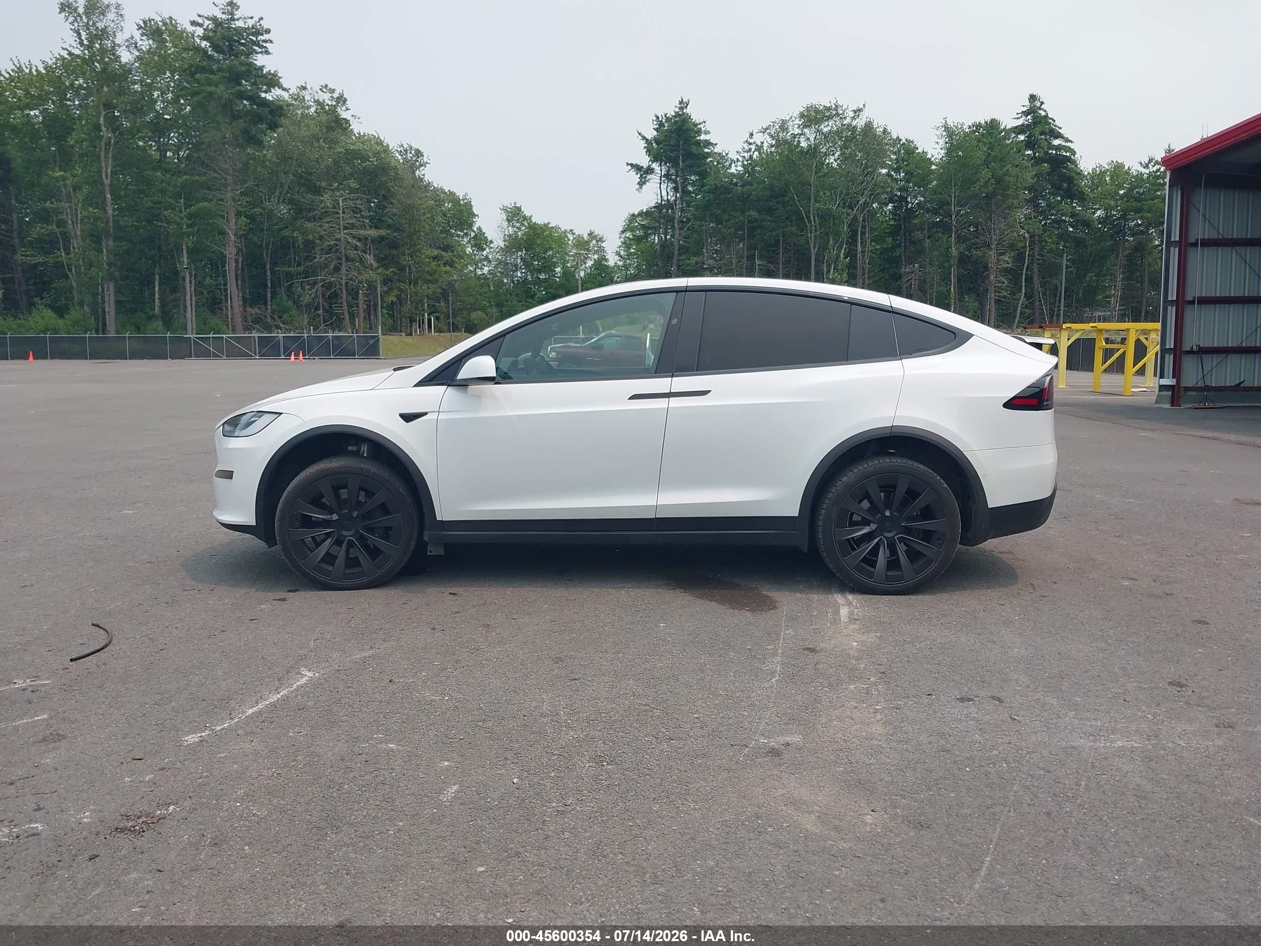 2022 TESLA MODEL X