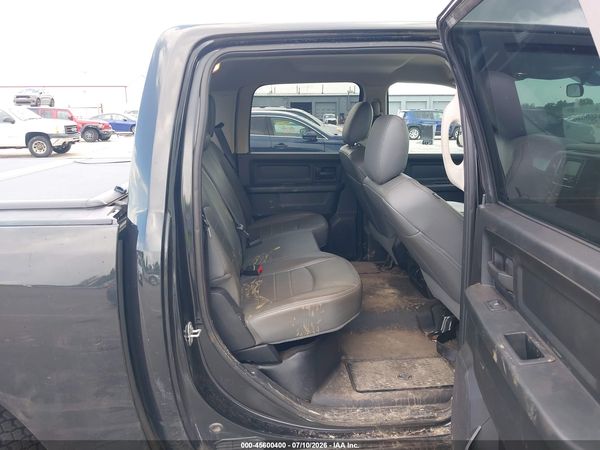 2017 RAM 1500 TRADESMAN  4X4 5'7 BOX