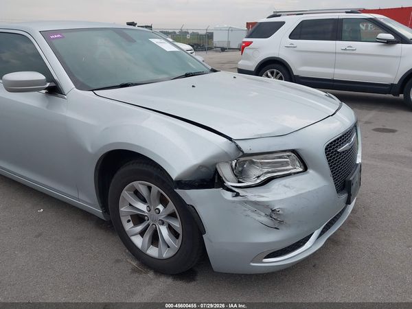 2019 CHRYSLER 300 TOURING — I6