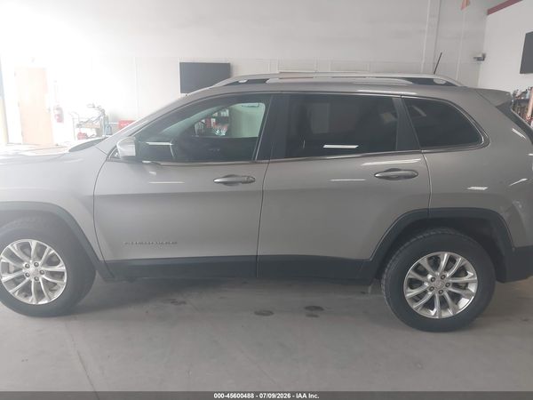 2019 JEEP CHEROKEE LATITUDE 4X4