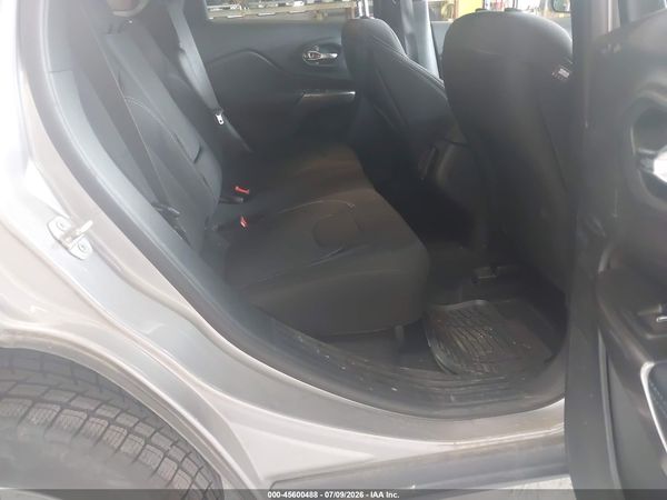 2019 JEEP CHEROKEE LATITUDE 4X4