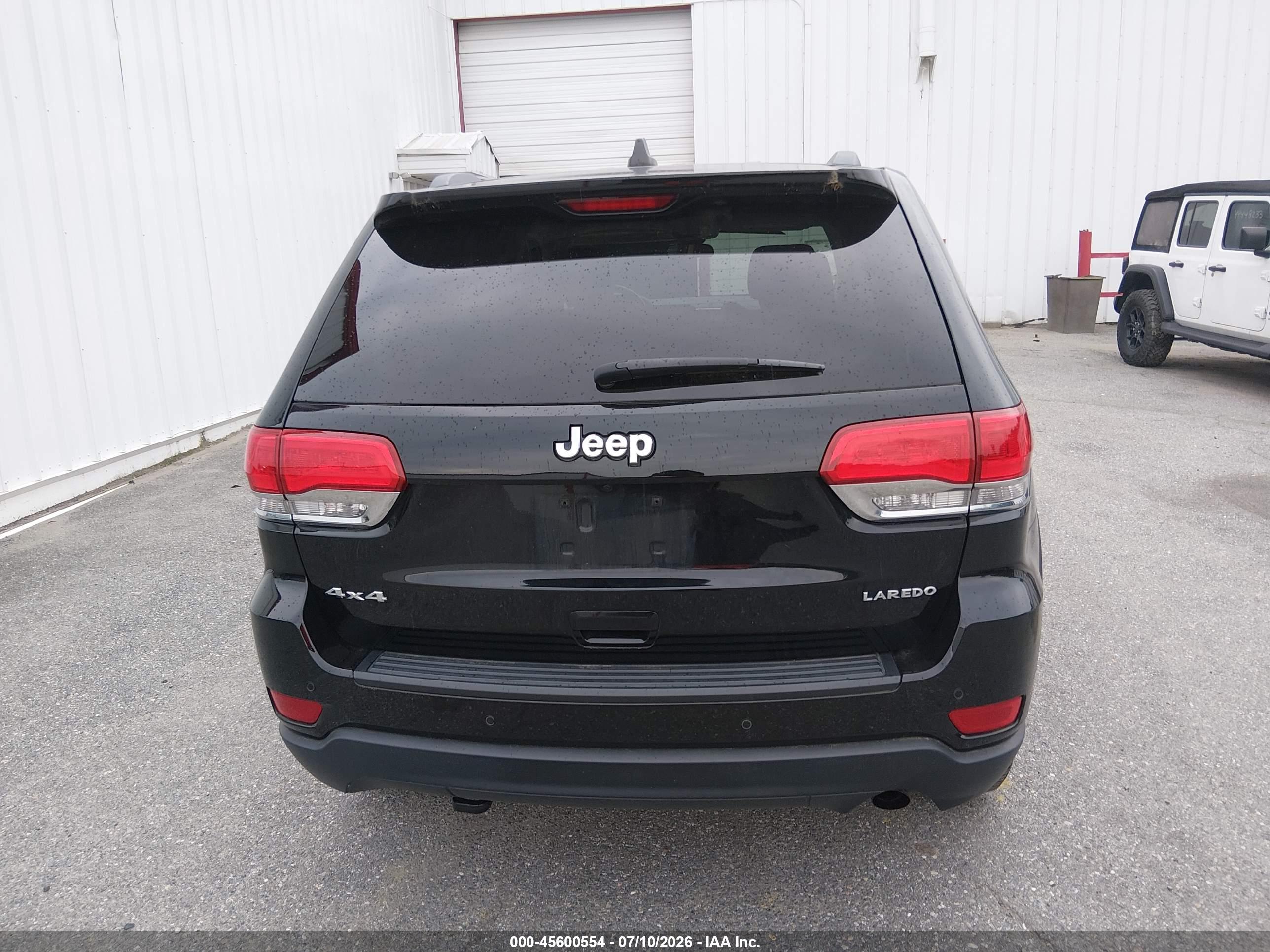 2019 JEEP GRAND CHEROKEE LAREDO E 4X4