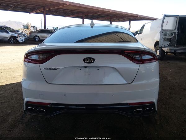 2019 KIA STINGER Base