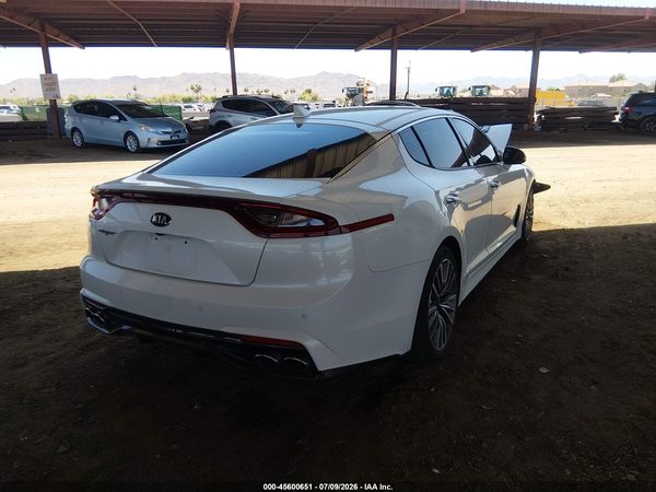 2019 KIA STINGER Base
