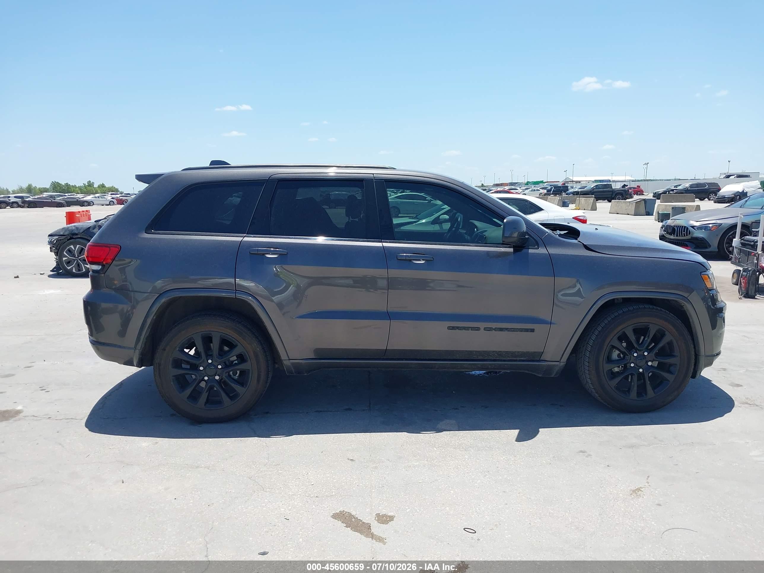 2019 JEEP GRAND CHEROKEE ALTITUDE 4X2