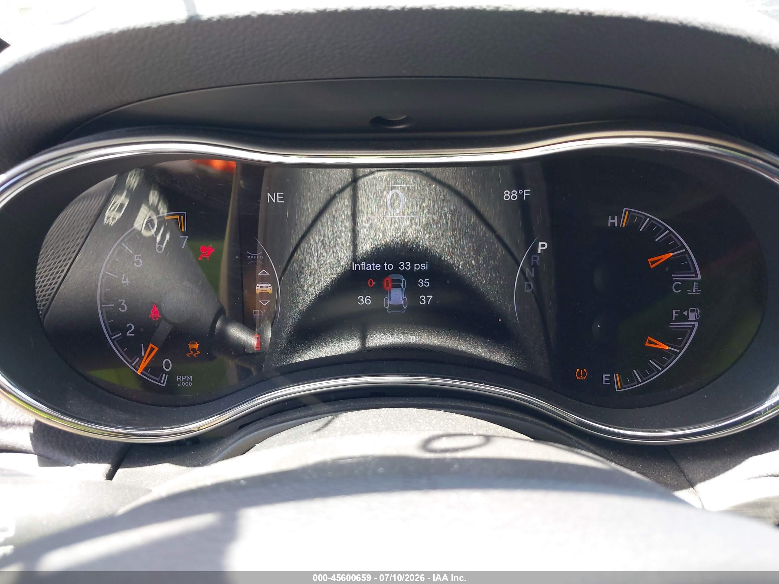 2019 JEEP GRAND CHEROKEE ALTITUDE 4X2