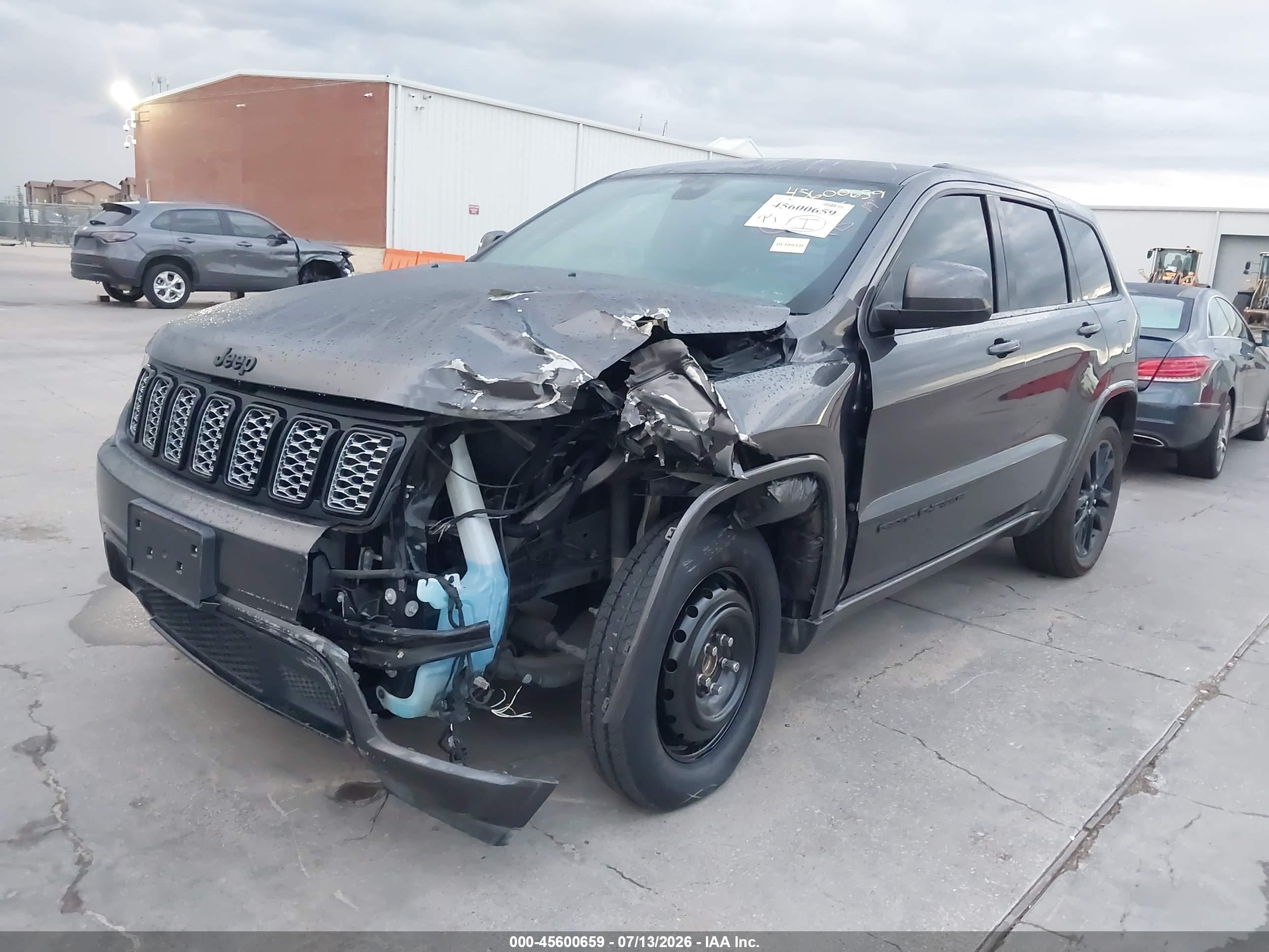 2019 JEEP GRAND CHEROKEE ALTITUDE 4X2