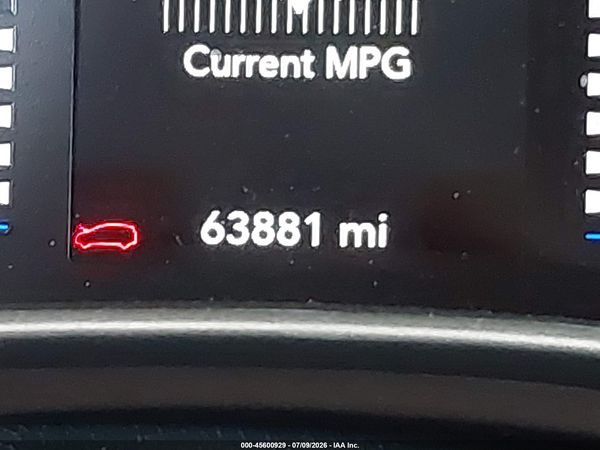 2020 CHRYSLER VOYAGER LX