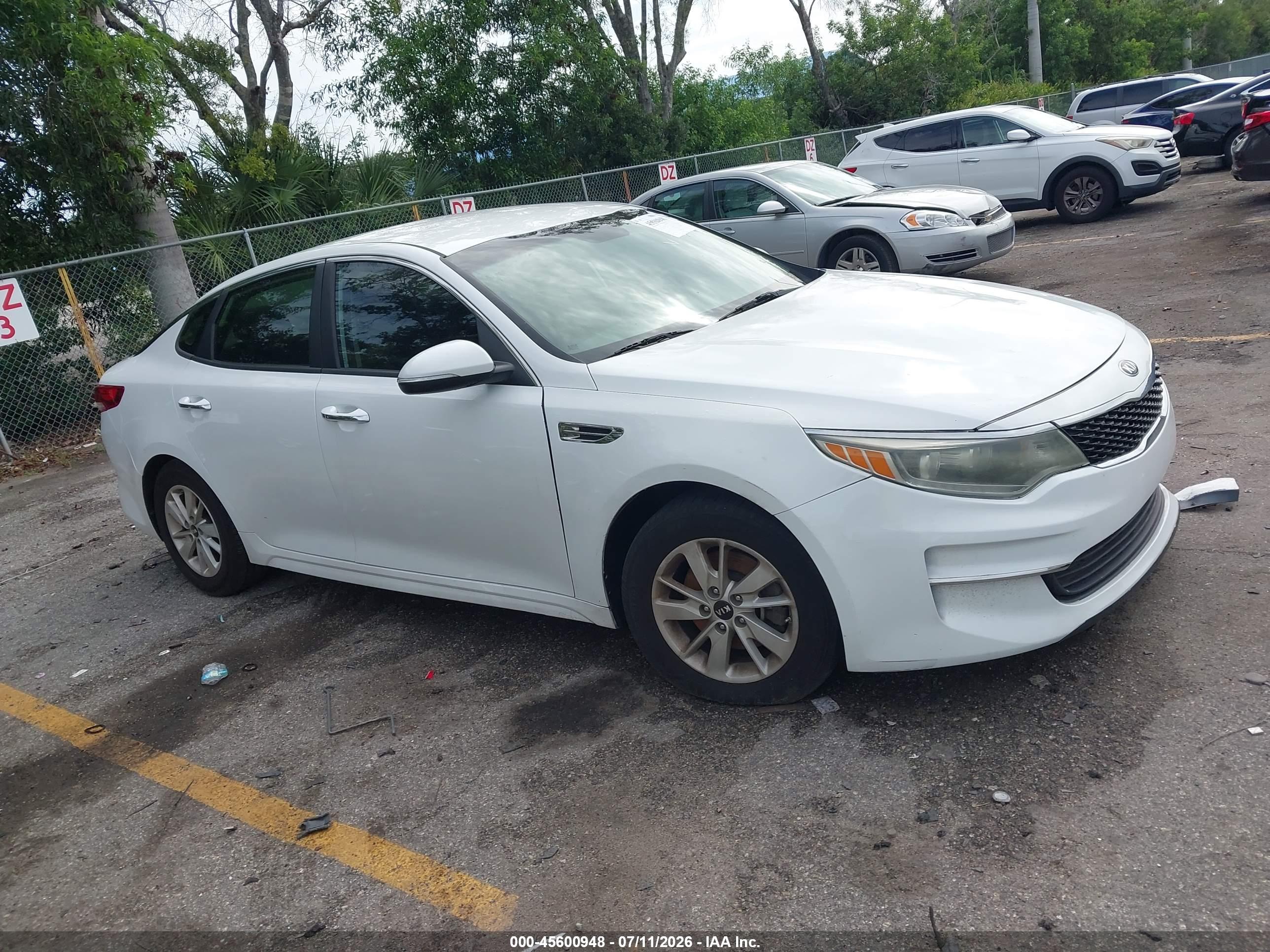 2016 KIA OPTIMA LX