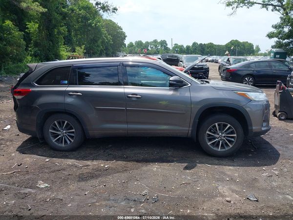 2018 TOYOTA HIGHLANDER XLE