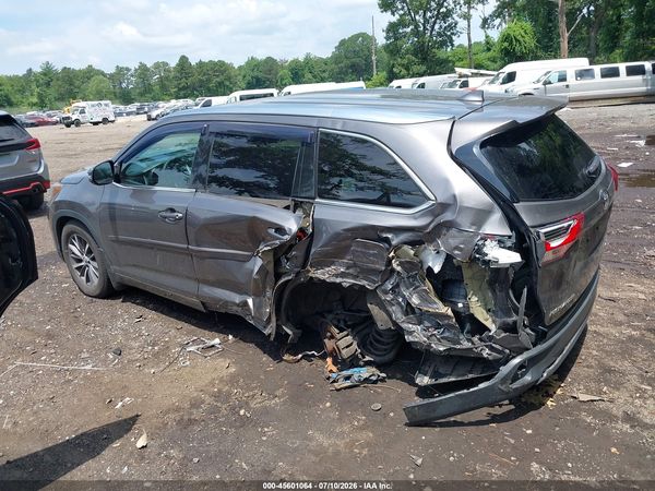 2018 TOYOTA HIGHLANDER XLE