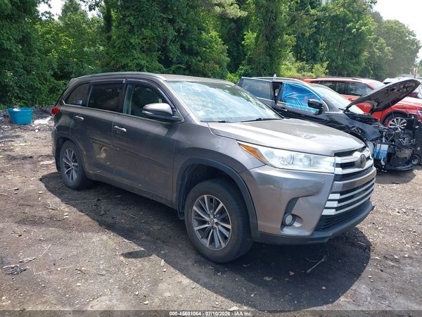 2018 TOYOTA HIGHLANDER XLE