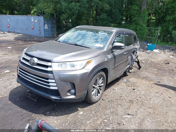 2018 TOYOTA HIGHLANDER XLE