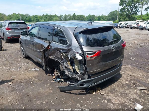 2018 TOYOTA HIGHLANDER XLE