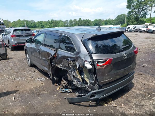 2018 TOYOTA HIGHLANDER XLE