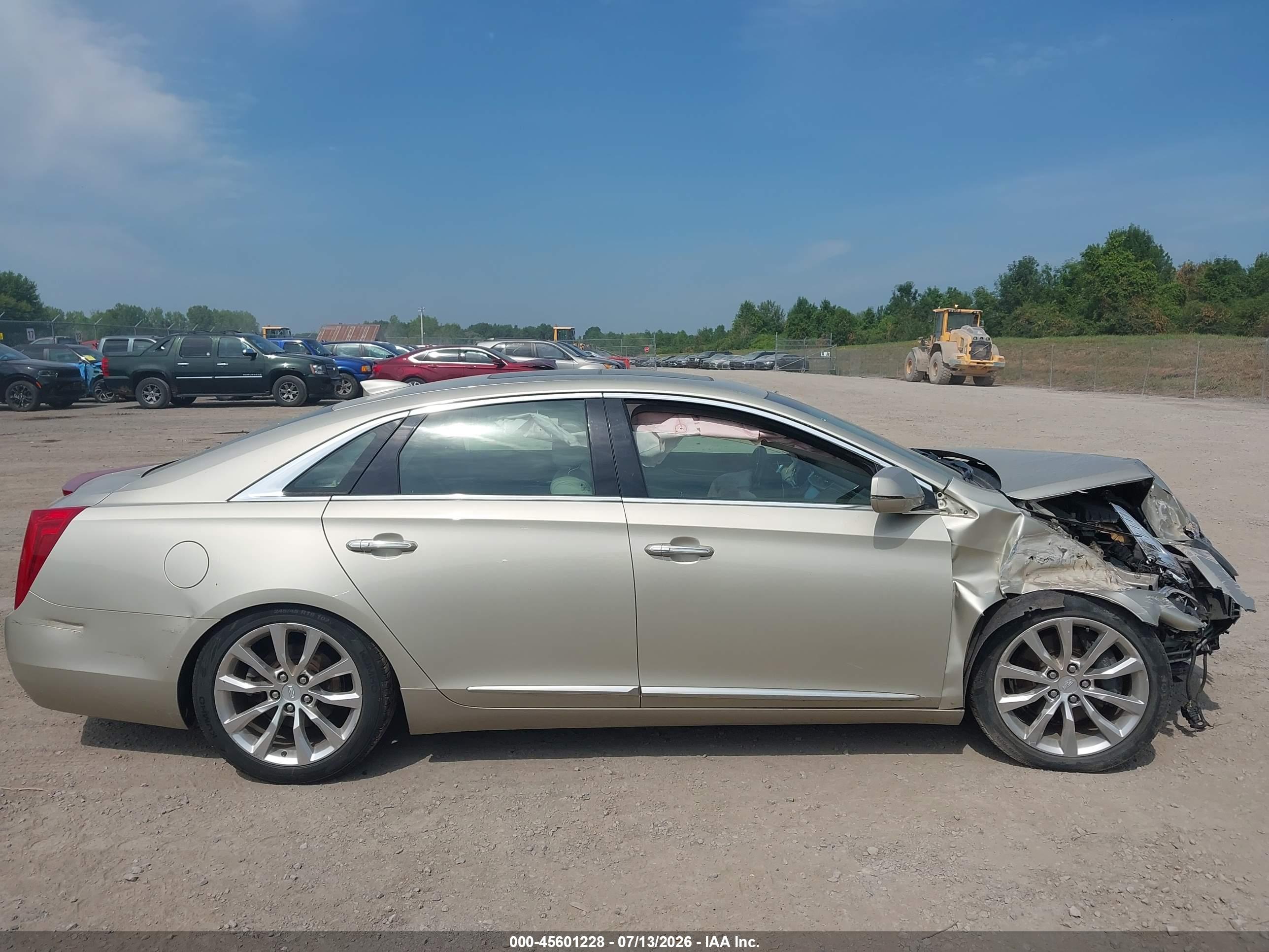 2016 CADILLAC XTS Luxury