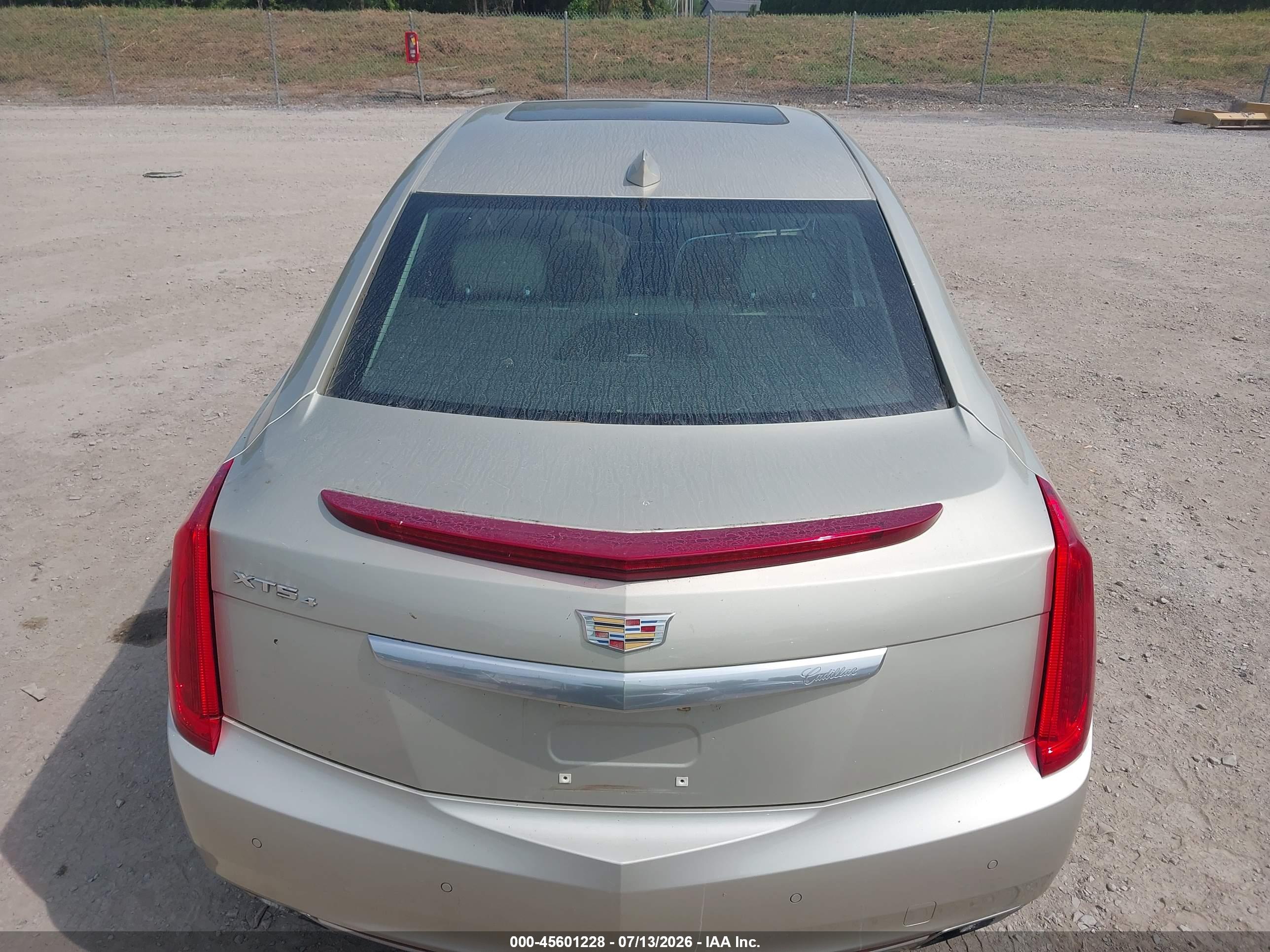 2016 CADILLAC XTS Luxury
