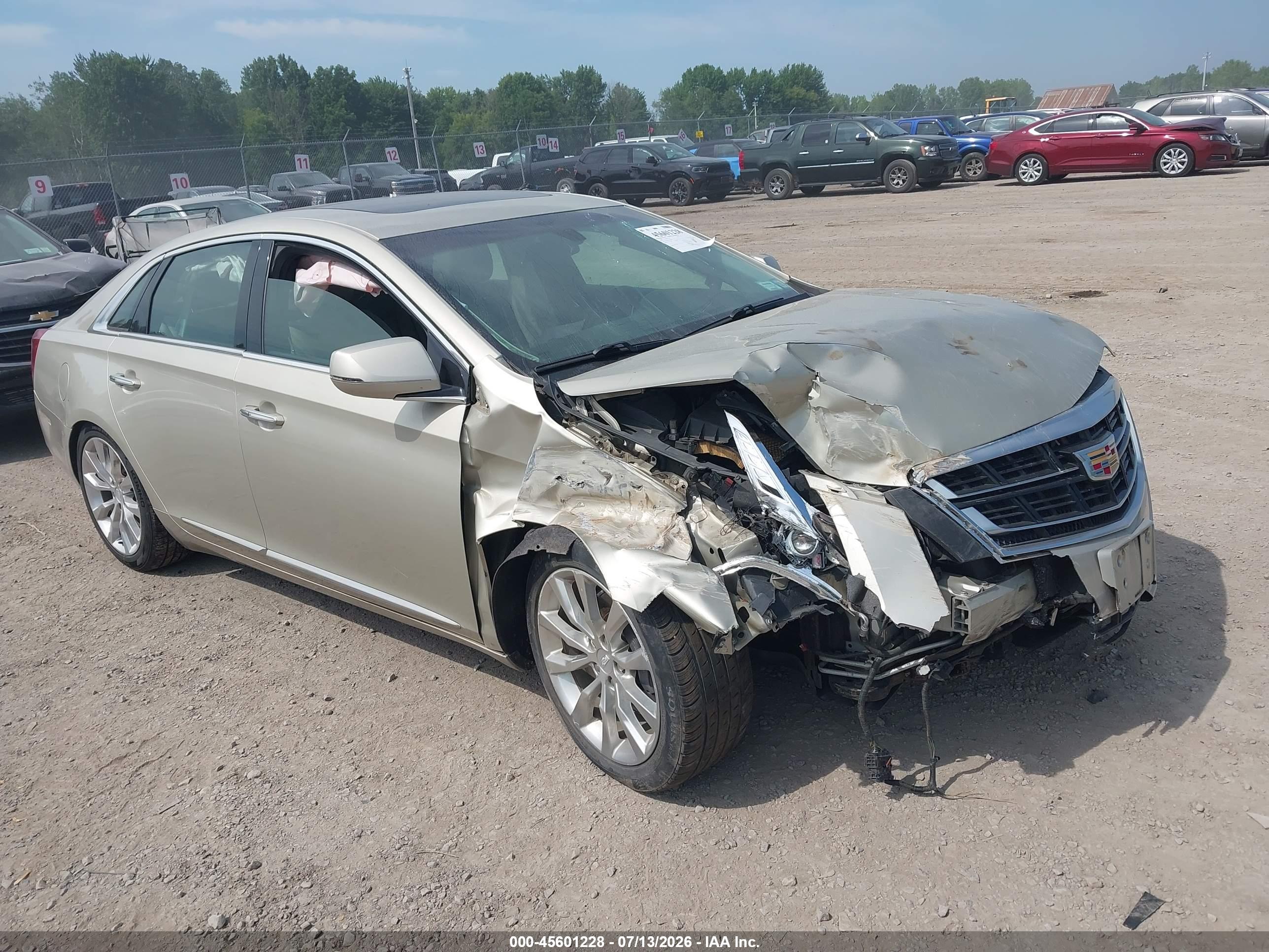 2016 CADILLAC XTS Luxury