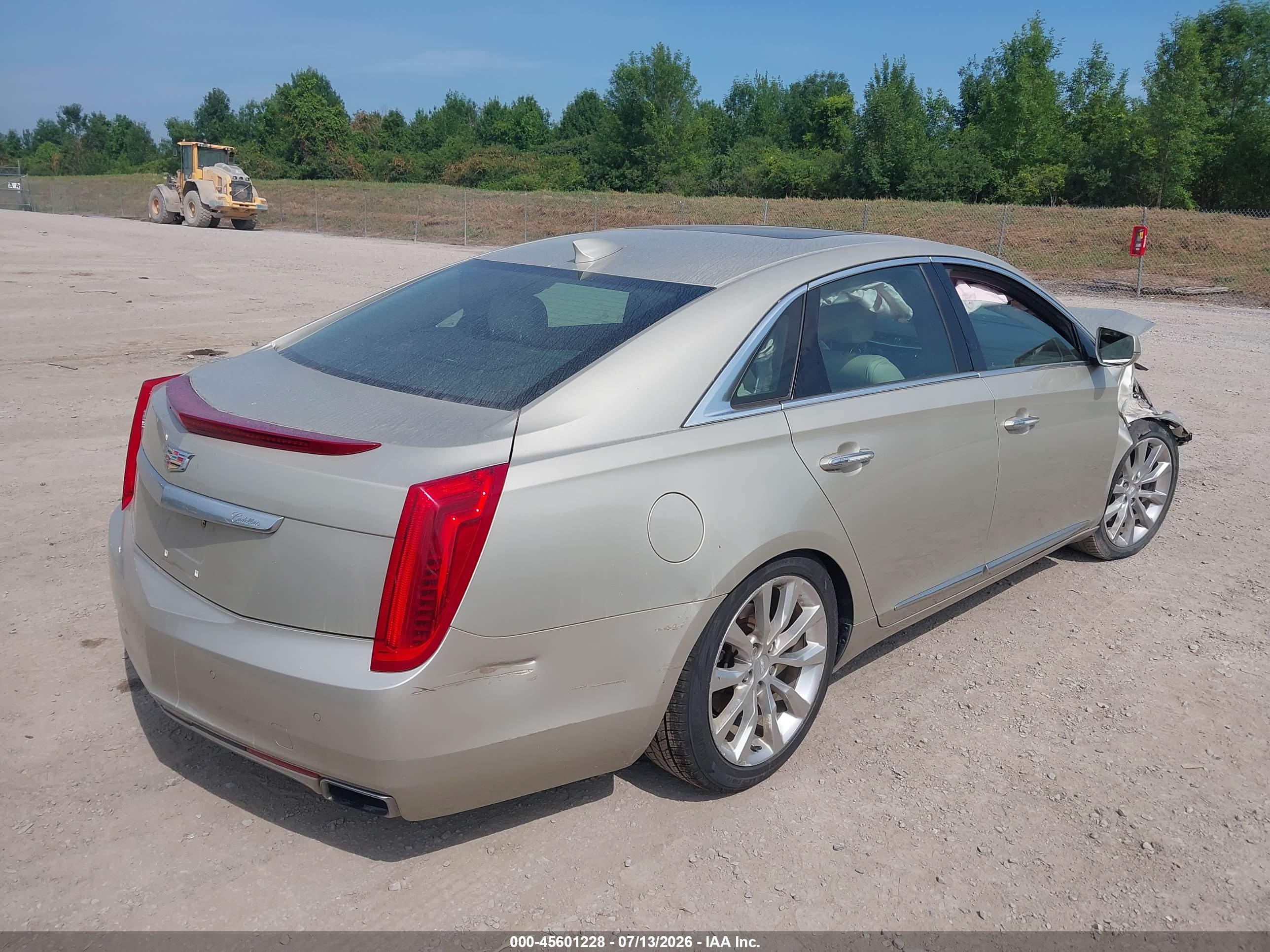 2016 CADILLAC XTS Luxury