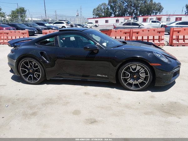 2025 PORSCHE 911