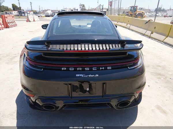 2025 PORSCHE 911