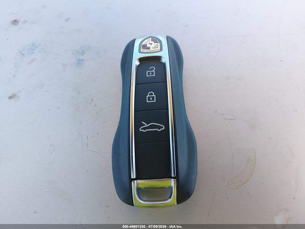 2025 PORSCHE 911