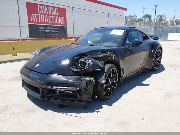 2025 PORSCHE 911
