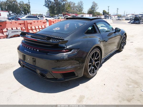 2025 PORSCHE 911