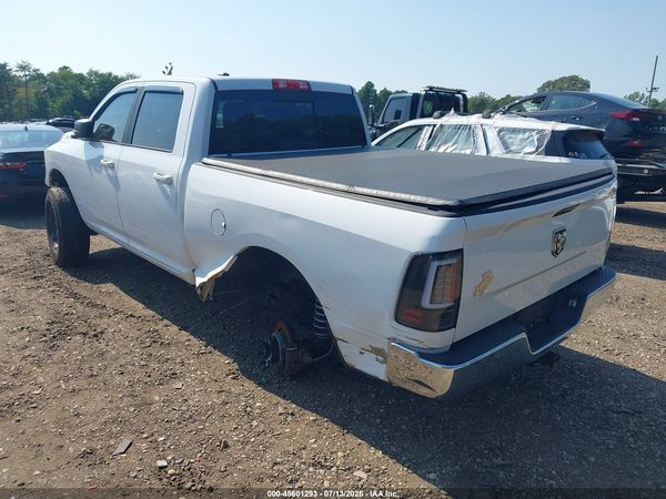 2019 RAM 1500 CLASSIC SLT  4X4 6'4 BOX